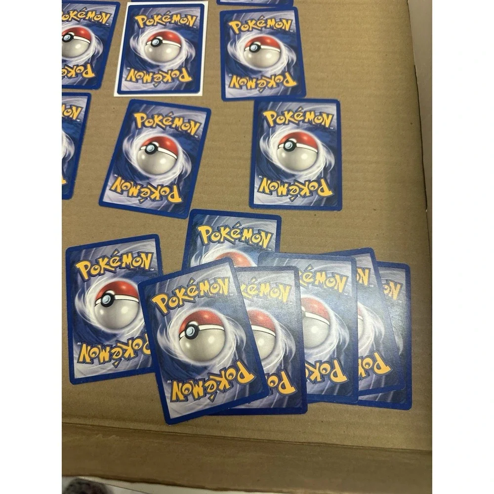 25 Vintage pokemon card collection LP-DMG Shadowless and first editions see pics